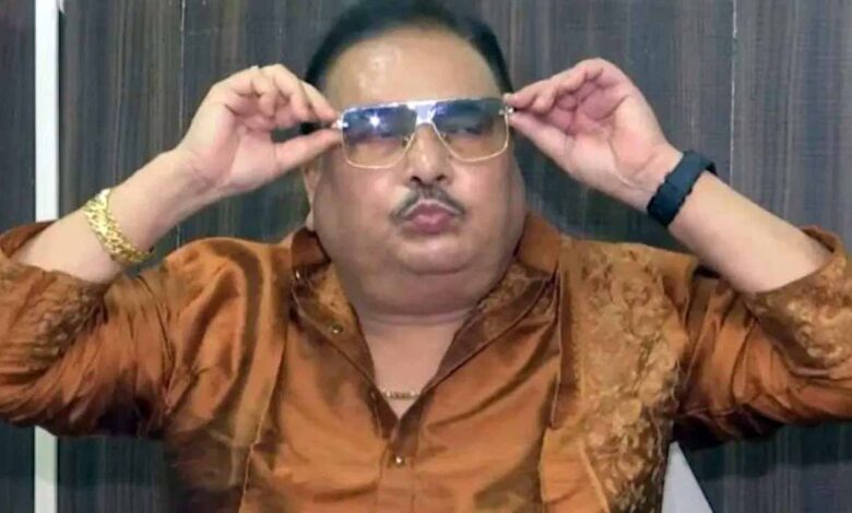 madan mitra