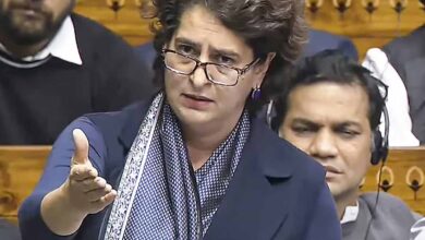 priyanka gandhi in sansad